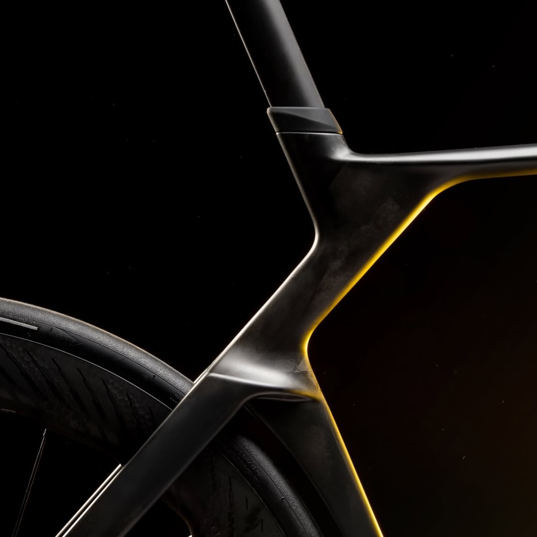 Colnago V5Rs Dark - celkový pohled